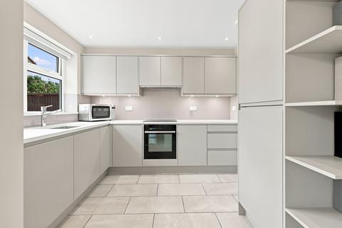 4 bedroom detached house for sale, Alexandra Road, Rayleigh, SS6