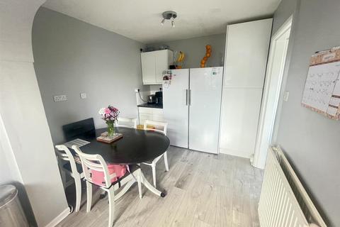 2 bedroom semi-detached bungalow for sale, Gaerwen Uchaf Estate, Gaerwen
