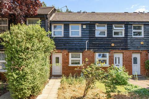 Moreton Avenue, Isleworth