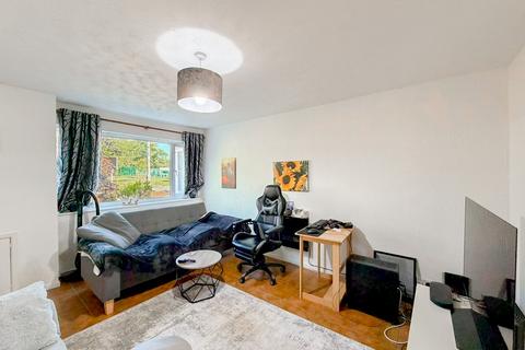 2 bedroom end of terrace house for sale, Bell Lane, Bury BL9