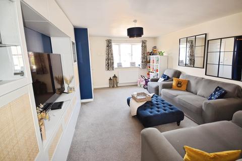 3 bedroom terraced house for sale, Churchill Avenue, Skegness PE25