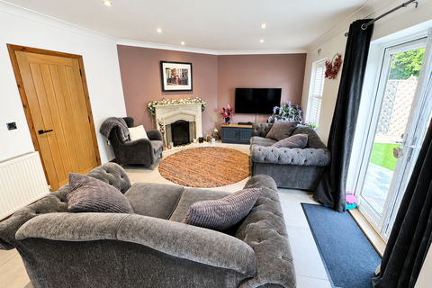 4 bedroom detached house for sale, Hodson Close, Soham