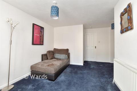 1 bedroom ground floor maisonette for sale, Holborough Road, Snodland ME6