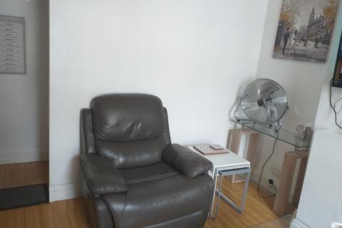 1 bedroom apartment to rent, Holmewood Road, London SE25