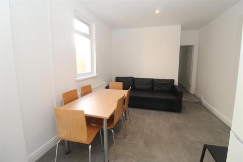1 bedroom house to rent, Colum Road, Cardiff CF10