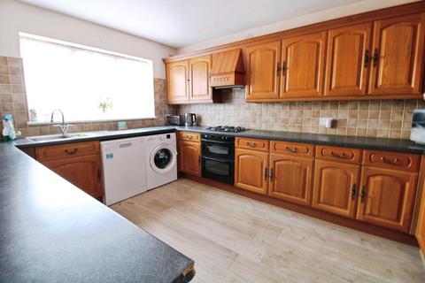 3 bedroom end of terrace house for sale, Rushdene, Abbey Wood