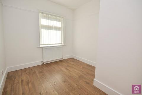3 bedroom semi-detached house to rent, Littleton Road, Salford M7