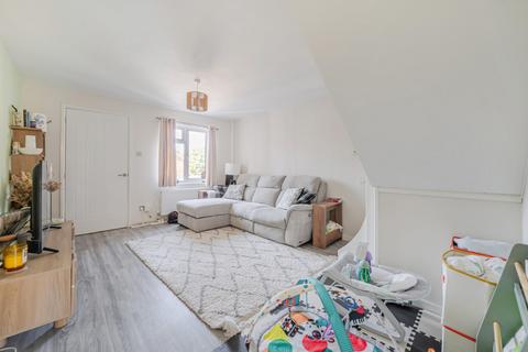 2 bedroom terraced house for sale, Selborne Gardens, Farnham, Surrey, GU9