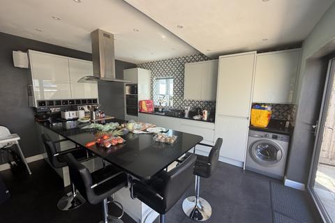undefined, Pippit Place, Melksham
