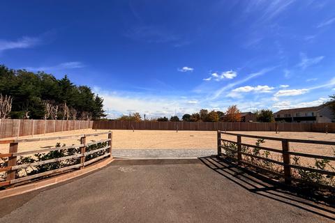 Land for sale, Whites Lane, Datchet, SL3