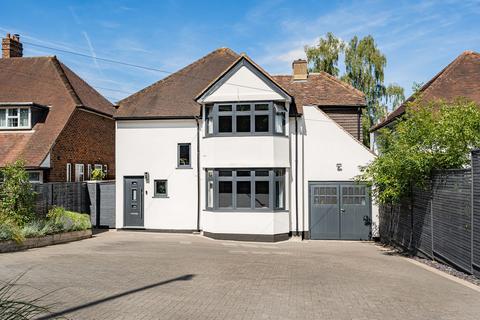 Leatherhead Road, Ashtead, KT21