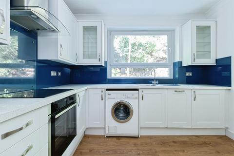 2 bedroom flat for sale, Branksome Wood Road, Bournemouth
