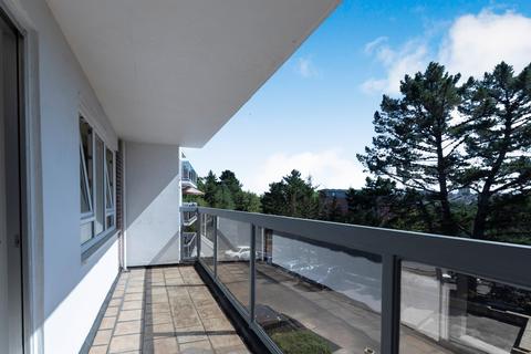 2 bedroom flat for sale, Branksome Wood Road, Bournemouth