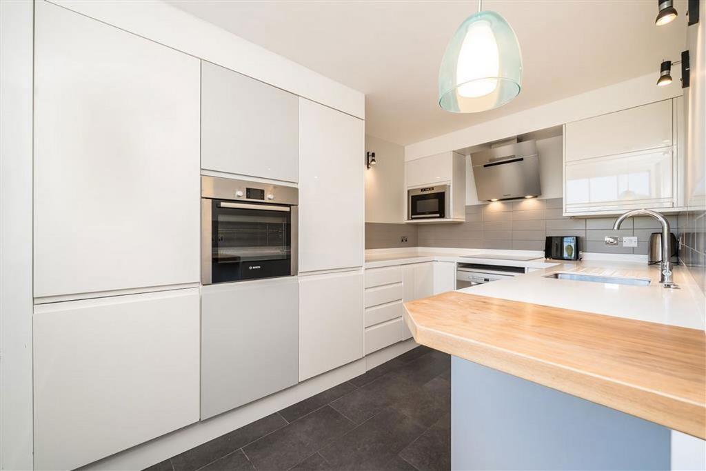 Apartment in London - View 4