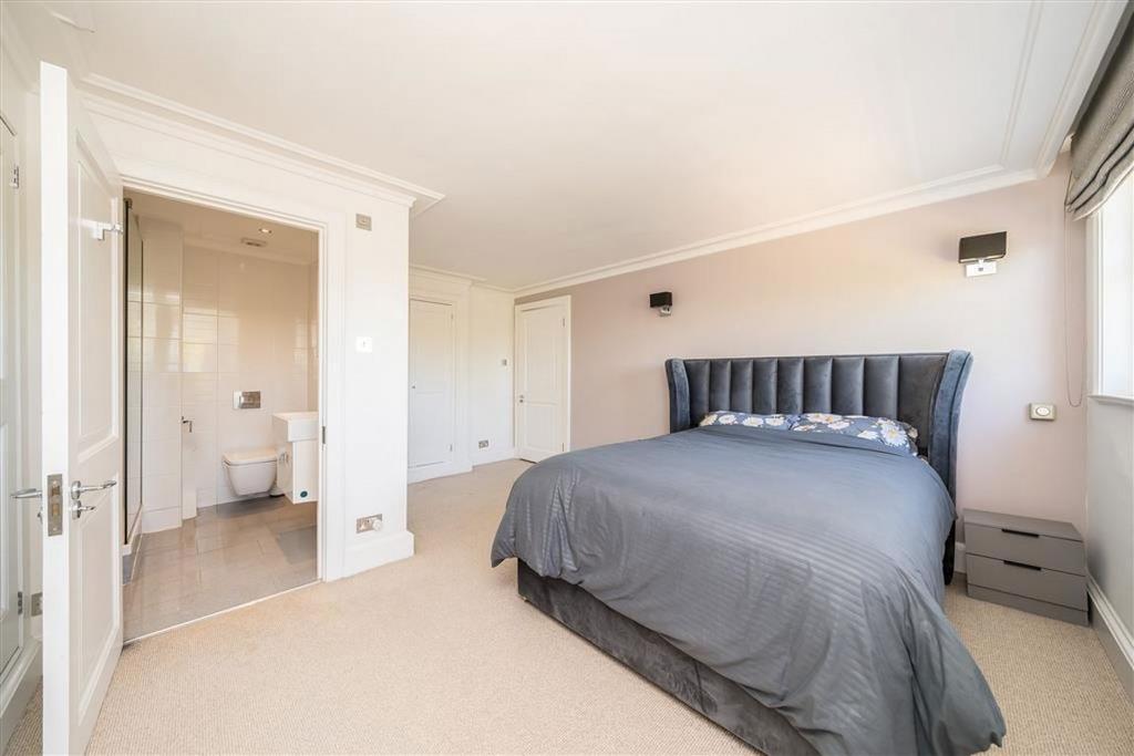 Apartment in London - More