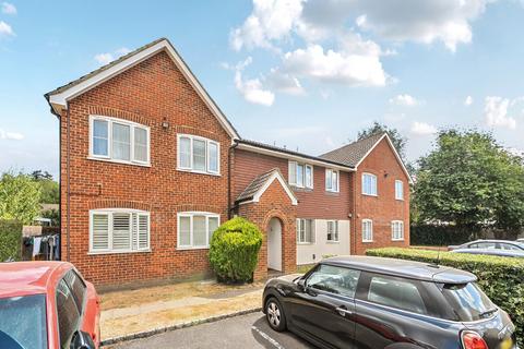 undefined, Swan Way, Fleet GU51