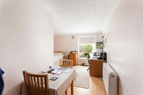 Studio for sale, Peel Close, Heslington, YO10
