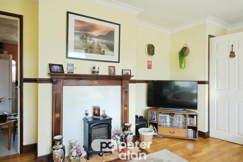 2 bedroom flat for sale, Caradoc Walk, Blaenavon, Pontypool