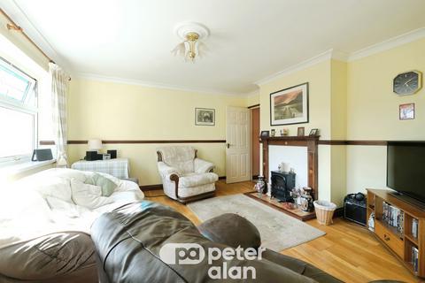 2 bedroom flat for sale, Caradoc Walk, Blaenavon, Pontypool
