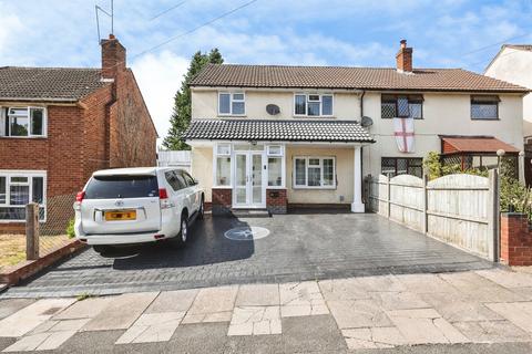5 bedroom semi-detached house for sale