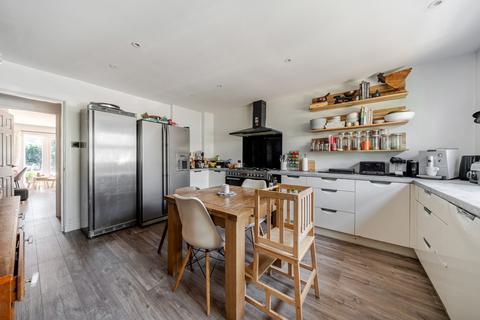4 bedroom semi-detached house for sale, Bloomfield Road, Bromley