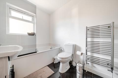 4 bedroom semi-detached house for sale, Bloomfield Road, Bromley