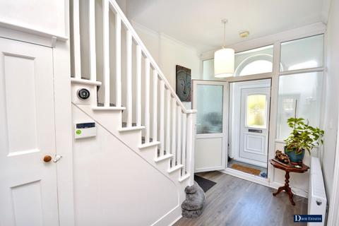 4 bedroom terraced house for sale, Milverton Gardens, Seven Kings, Ilford, IG3