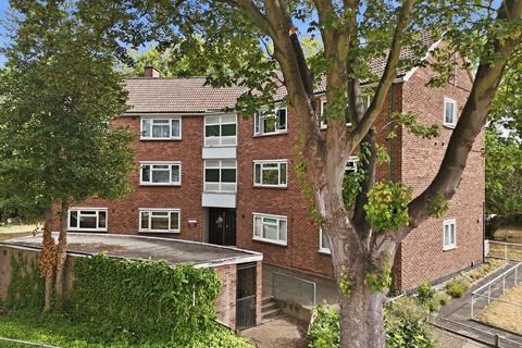 2 bedroom flat for sale, Brading Crescent, Aldersbrook