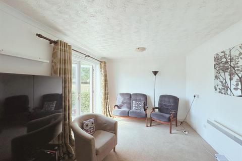2 bedroom retirement property for sale, Town Green, Stowmarket IP14