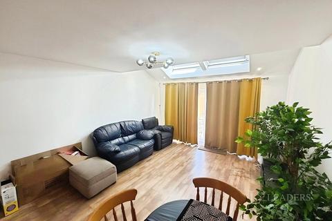 3 bedroom house to rent, Eastbourne Crescent, Stockport, Greater Manchester, SK5