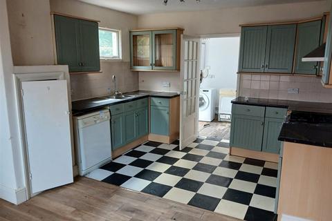 3 bedroom semi-detached house for sale, Holydyke, BARTON-UPON-HUMBER