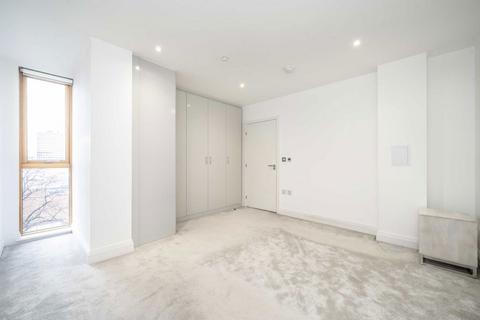 2 bedroom flat for sale, Blagdon Road, New Malden KT3