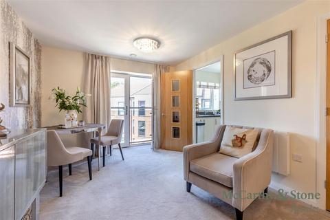 2 bedroom apartment for sale, Deans Park Court, Kingsway, Stafford