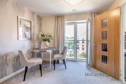 2 bedroom apartment for sale, Deans Park Court, Kingsway, Stafford