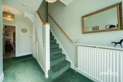 4 bedroom detached house for sale, Ilmington Road, Harrow, HA3