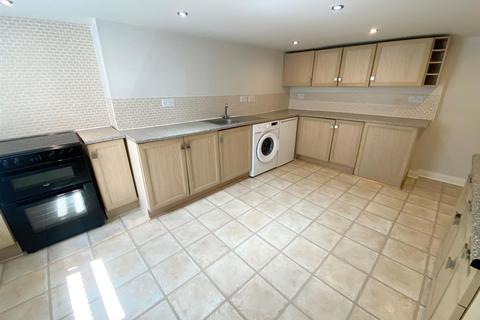 2 bedroom terraced house to rent, Handel Street, Golcar, Huddersfield