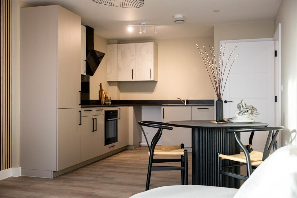 Apartment in Poole, Parkstone - View 5