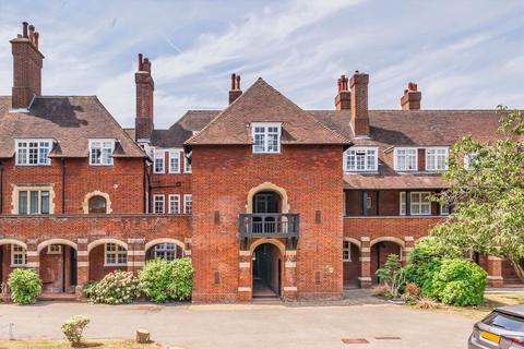 1 bedroom flat for sale, Meadway, London NW11