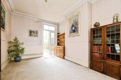 3 bedroom terraced house for sale, Brisbane Road, Ilford, IG1