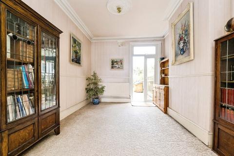 3 bedroom terraced house for sale, Brisbane Road, Ilford, IG1