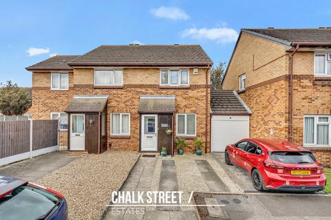 Berry Close, Hornchurch, RM12