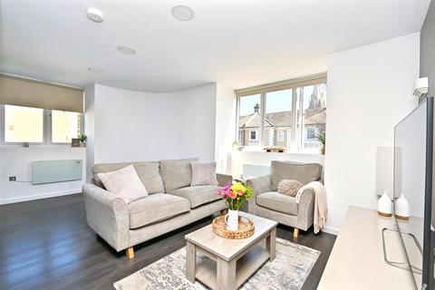 1 bedroom flat for sale, Gildredge Road, Eastbourne