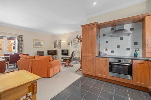 2 bedroom apartment for sale, 89 Shipston Road, Stratford-upon-Avon, Warwickshire, CV37 7LW
