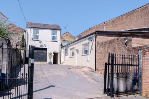 Studio for sale, Chepstow NP16