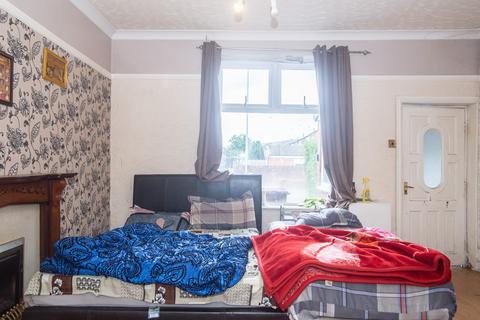 2 bedroom end of terrace house for sale, Hilton Fold Lane, Middleton M24