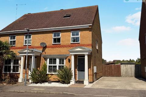 4 bedroom semi-detached house for sale, Gateway Close, Wootton, Northampton, NN4