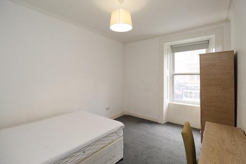 1 bedroom in a flat share to rent, (Room 1) Perth Road, Dundee, DD1