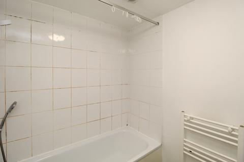 1 bedroom in a flat share to rent, (Room 1) Perth Road, Dundee, DD1