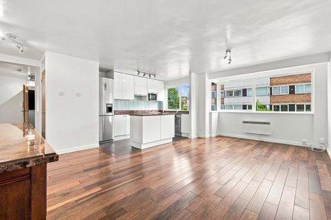 2 bedroom flat for sale, Queenswood Gardens, Aldersbrook