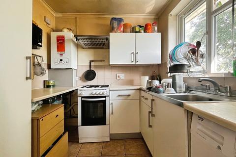 2 bedroom maisonette for sale, Leaholme Gardens, Slough, Berkshire